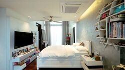Ocean Drive (D4), Detached #582386631